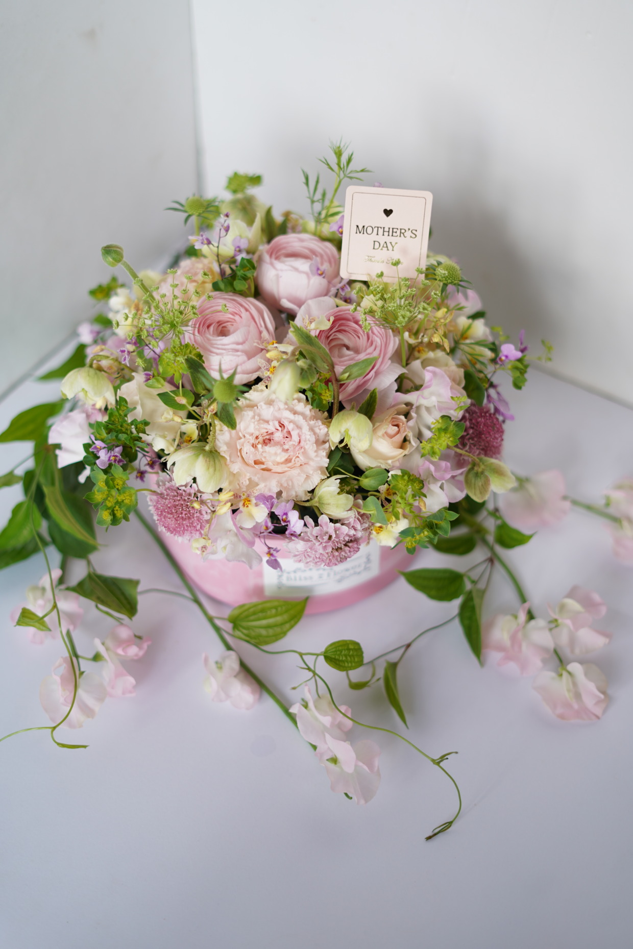 Mother’s day arrangement Bタイプ　※必ず注意事項をお読みください